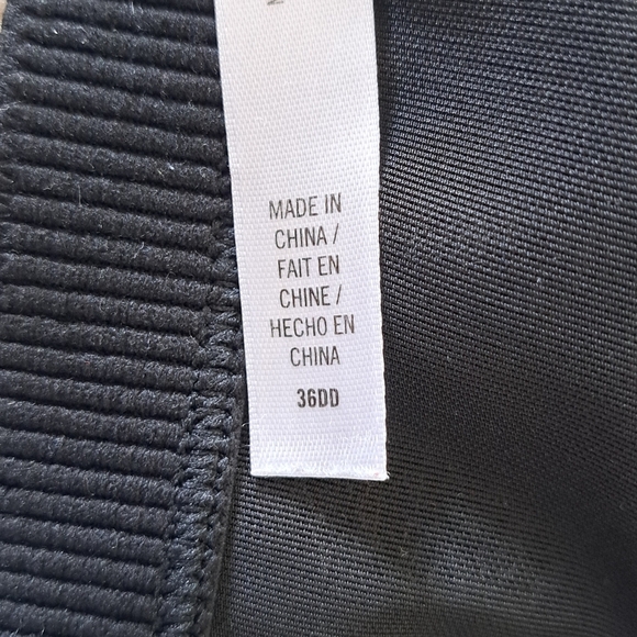 Victoria' Secret Sports Bra 36DD Grey Black Bra Activewear Strappy Gym VSX - Picture 12 of 15